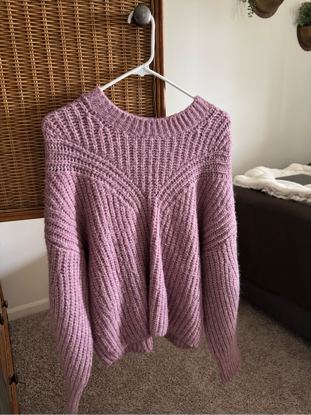 Abercrombie & Fitch Lilac Ribbed Crewneck Sweater